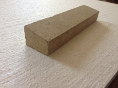Šamotová tehla 22,5/4,5 cm kosená